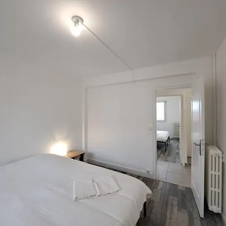 Sofia, Le Confort A Grande Echelle *